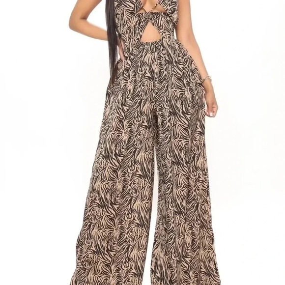 Nwt! Fashion Nova Animal Behavior Sleeveless Jumpsuit.  Size Large - Picture 3 of 6